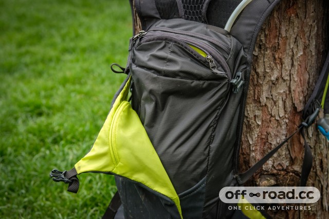 Thule Vital 8L hydration pack review off road.cc